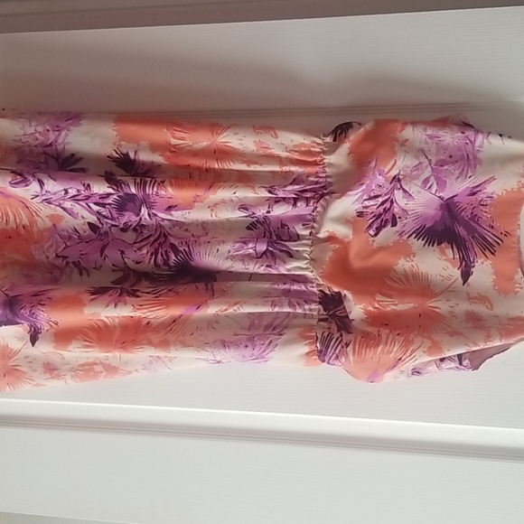 Calvin Klein Summer Floral Dress - Picture 3 of 4